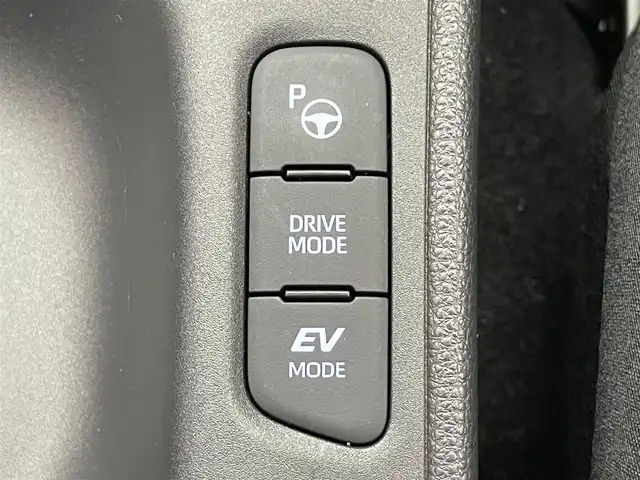 トヨタ ヤリス ハイブリッド Z 愛知県 2020(令2)年 2.8万km センシュアルレッドマイカ 純正８インチディスプレイオーディオナビ/トヨタセーフティセンス/トヨタチームメイト/パノラミックビューモニター/ブラインドスポットモニター/カラーヘッドアップディスプレイ/シートヒーター/ETC/前後ドライブレコーダー/LEDオートライト/フォグランプ/純正アルミホイール/純正フロアマット/レーダークルーズコントロール/コーナーセンサー/禁煙車