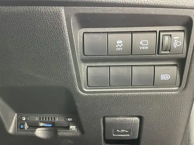 トヨタ ヤリス ハイブリッド Z 愛知県 2020(令2)年 2.8万km センシュアルレッドマイカ 純正８インチディスプレイオーディオナビ/トヨタセーフティセンス/トヨタチームメイト/パノラミックビューモニター/ブラインドスポットモニター/カラーヘッドアップディスプレイ/シートヒーター/ETC/前後ドライブレコーダー/LEDオートライト/フォグランプ/純正アルミホイール/純正フロアマット/レーダークルーズコントロール/コーナーセンサー/禁煙車