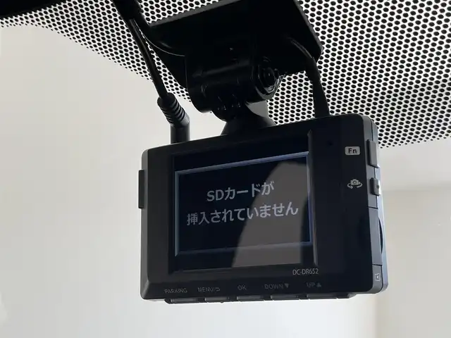 トヨタ ヤリス ハイブリッド Z 愛知県 2020(令2)年 2.8万km センシュアルレッドマイカ 純正８インチディスプレイオーディオナビ/トヨタセーフティセンス/トヨタチームメイト/パノラミックビューモニター/ブラインドスポットモニター/カラーヘッドアップディスプレイ/シートヒーター/ETC/前後ドライブレコーダー/LEDオートライト/フォグランプ/純正アルミホイール/純正フロアマット/レーダークルーズコントロール/コーナーセンサー/禁煙車