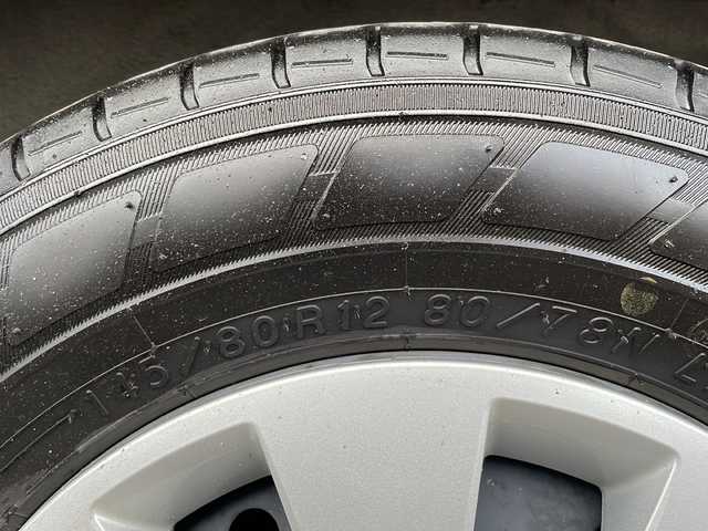 スズキ エブリイ JOIN 青森県 2022(令4)年 4万km クールカーキPM 4WD/ワンオーナー/セーフティサポート/デュアルカメラブレーキサポート/誤発進抑制機能/レーンキープアシスト/ハイビームアシスト/リアパーキングセンサー/ヒルホールドコントロール/オーバーヘッドシェルフ/リアヒーター/純正エンジンスターター/リモコンキー/USB電源ソケット/アイドリングストップ/HIDヘッドライト/オートライト