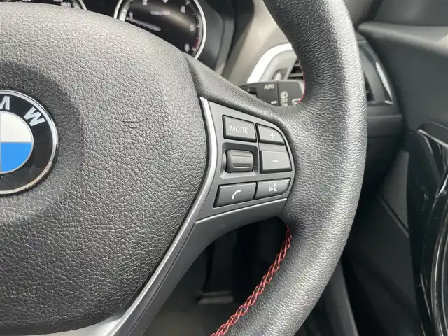 ＢＭＷ １１８ｄ スポーツ 石川県 2018(平30)年 5.2万km ミネラルグレー 純正メモリナビ/〈BT／AM／FM／DVD〉/レーンアシストキープ/ヘッドライトべライザー/オートマチックハイビーム/ステアリングスイッチ/クルーズコントロール/コーナーセンサー〈前後〉/アイドリングストップ/ビルトインETC/バックカメラ/シートヒーター/シートリフター/電核ミラー/ウィンカーミラー/フォグランプ