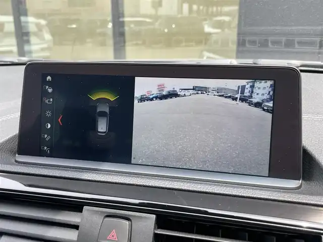 ＢＭＷ １１８ｄ スポーツ 石川県 2018(平30)年 5.2万km ミネラルグレー 純正メモリナビ/〈BT／AM／FM／DVD〉/レーンアシストキープ/ヘッドライトべライザー/オートマチックハイビーム/ステアリングスイッチ/クルーズコントロール/コーナーセンサー〈前後〉/アイドリングストップ/ビルトインETC/バックカメラ/シートヒーター/シートリフター/電核ミラー/ウィンカーミラー/フォグランプ