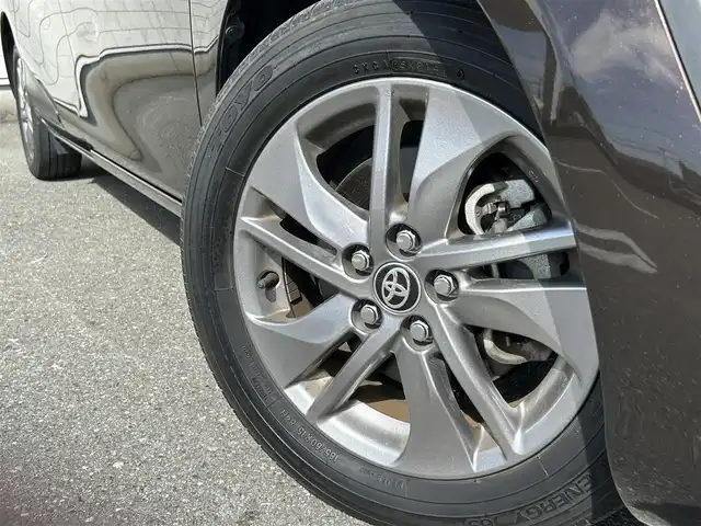 トヨタ シエンタ ハイブリッド ファンベースG 福岡県 2019(令1)年 5万km ブラックマイカ/ヴィンテージブラウンパールクリスタルシャイン 純正7型ナビ アラウンドビューモニター トヨタセーフティー コーナーセンサー 両側パワスラ クルーズコントロール ドラレコ ETC シートヒーター ハンドルヒーター USBポート 純正フロアマット LEDヘッドライト 純正アルミホイール プッシュスタート スマートキー