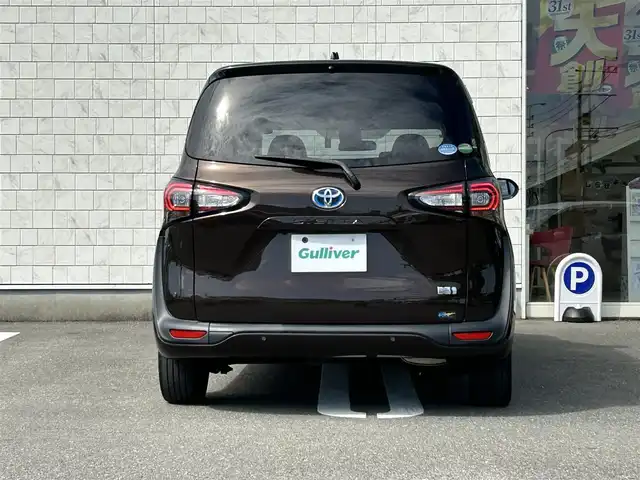 トヨタ シエンタ ハイブリッド ファンベースG 福岡県 2019(令1)年 5万km ブラックマイカ/ヴィンテージブラウンパールクリスタルシャイン 純正7型ナビ アラウンドビューモニター トヨタセーフティー コーナーセンサー 両側パワスラ クルーズコントロール ドラレコ ETC シートヒーター ハンドルヒーター USBポート 純正フロアマット LEDヘッドライト 純正アルミホイール プッシュスタート スマートキー