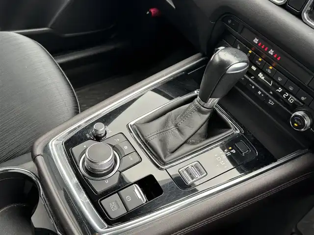 マツダ ＣＸ－８ 25S プロアクティブ 三重県 2019(平31)年 5.3万km スノーフレイクホワイトパールマイカ 純正マツダコネクトナビ/・地デジTV/CD/DVD/SD/USB/Bluetooth/・Apple Carplay/Android Auto/360度ビューモニター/Boseサウンドシステム(10スピーカー)/アドバンスドスマートシティブレーキサポート/スマートブレーキサポート/レーンキープアシスト/レーダークルーズコントロール/アクティブドライビングディスプレイ/ステアリングスイッチ/ステアリングヒーター/ドライブセレクション(スポーツモード)/ブラッククロスシート/運転席パワーシート/運転席シートメモリー/シートヒーター（運転席/助手席）/2列目カップホルダー付きベンチシート/サンシェード(リアドア)/アダプティブLEDヘッドランプ/シグネチャーLEDランプ/オートライト/純正19インチアルミホイール/ETC/アドバンストキーレスエントリーシステム/アドバンストキー2本/取説/保証書