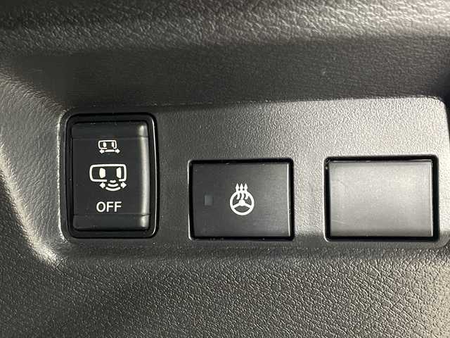 三菱 デリカミニ T プレミアム 福岡県 2023(令5)年 0.9万km アメジストブラック/シルキーホワイト ワンオーナー純正メモリーナビフルセグTVアラウンドビューモニター両側パワースライドドアマイパイロットレーダークルーズコントロールデジタルルームミラーハーフレザーシートe-アシスト衝突被害軽減ブレーキ踏み間違い衝突防止アシスト車線逸脱警報システム車線逸脱防止支援機能オートマチックハイビームふらつき警報前方衝突予測警報標識検知システム先行車発進通知LEDヘッドライトスマートキービルトインETCドライブレコーダー前席シートヒーターヒルスタートアシスト/保証書取扱説明書