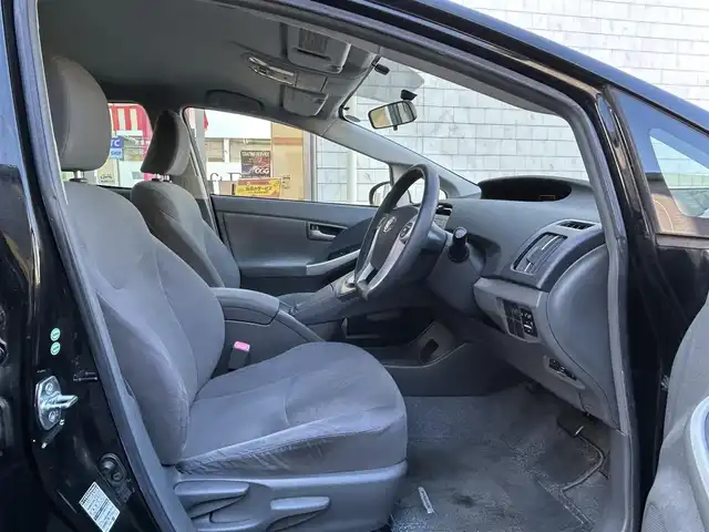 トヨタ プリウス S 愛知県 2010(平22)年 6.9万km ブラック 純正SDナビ〈NSDN-W59〉/・DVD／ワンセグTV/バックカメラ/アンテナ分離型ETC/社外15インチAW〈SMACK〉/スマートキー＆プッシュスタート