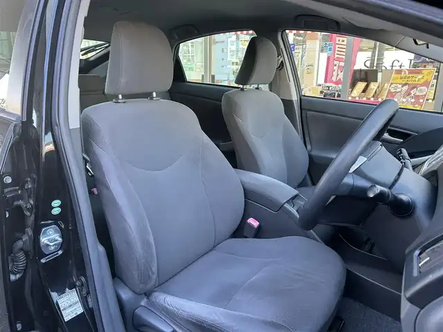 トヨタ プリウス S 愛知県 2010(平22)年 6.9万km ブラック 純正SDナビ〈NSDN-W59〉/・DVD／ワンセグTV/バックカメラ/アンテナ分離型ETC/社外15インチAW〈SMACK〉/スマートキー＆プッシュスタート