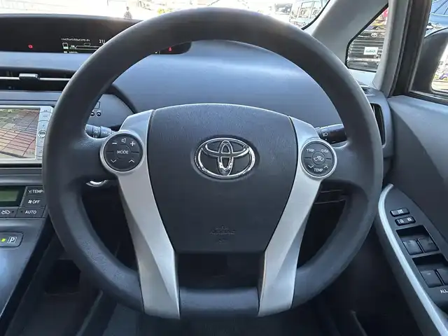 トヨタ プリウス S 愛知県 2010(平22)年 6.9万km ブラック 純正SDナビ〈NSDN-W59〉/・DVD／ワンセグTV/バックカメラ/アンテナ分離型ETC/社外15インチAW〈SMACK〉/スマートキー＆プッシュスタート