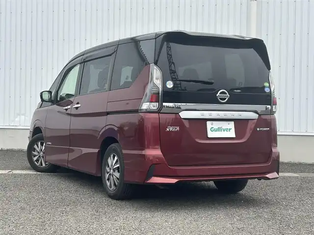 日産 セレナ e－パワー ハイウェイスター V 熊本県 2019(令1)年 4万km マルーンレッド 2トーン 純正SDメモリナビ（MM518D-L）/AM/FM/CD/DVD/ブルーレイ/HDMI/MSD/Bluetooth/AUX/・バックカメラ/・全周囲カメラ/・フルセグTV/・ドライブレコーダー（前）/・ビルトインETC/・TVキャンセラー/・フリップダウンモニター/プロパイロット/・側方支援/・エマージェンシーブレーキ/・標識表示/・駐車支援/・パーキングアシストクリアランスソナー/・レーダークルーズコントロール/・横滑り防止/両側パワースライドドア/布シート/・3列シート/電子パーキング/・オートブレーキホールド/プッシュスタート/・スマートキー/・スペアキー/電動格納ミラー/・ウィンカーミラー/純正革巻きステアリング/・ステアリングスイッチ/純正フロアマット/純正ドアバイザー/W＋サイド＋カーテンエアバック/オートライト/・LEDライト/・フォグランプ