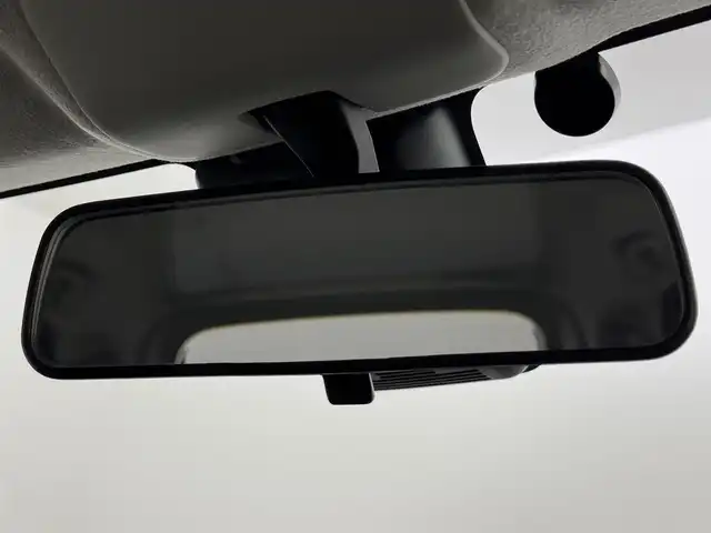 ダイハツ キャスト スポーツ SAⅡ 福岡県 2015(平27)年 7.7万km ブラックマイカメタリック 社外ナビ　/バックカメラ　/ＥＴＣ　/ＭＯＭＯステアリング　/衝突被害軽減システム　/横滑り防止装置　/レーンキープ　/盗難防止システム　/アイドリングストップ　/運転席シートヒーター　/純正１６インチアルミホイール
