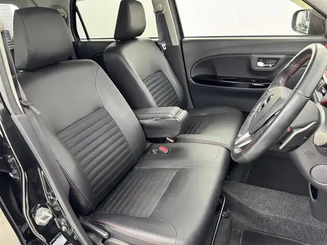 ダイハツ キャスト スポーツ SAⅡ 福岡県 2015(平27)年 7.7万km ブラックマイカメタリック 社外ナビ　/バックカメラ　/ＥＴＣ　/ＭＯＭＯステアリング　/衝突被害軽減システム　/横滑り防止装置　/レーンキープ　/盗難防止システム　/アイドリングストップ　/運転席シートヒーター　/純正１６インチアルミホイール