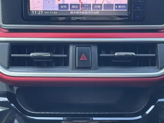 ダイハツ キャスト スポーツ SAⅡ 栃木県 2015(平27)年 7.7万km ブラックマイカメタリック (株)IDOMが運営する【じしゃロン宇都宮店】の自社ローン対象車両になります。こちらは現金ご利用時の価格です。自社ローンご希望の方は別途その旨お申付け下さい。/社外ナビ　/バックカメラ　/ＥＴＣ　/ＭＯＭＯステアリング　/衝突被害軽減システム　/横滑り防止装置　/レーンキープ　/盗難防止システム　/アイドリングストップ　/運転席シートヒーター　/純正１６インチアルミホイール