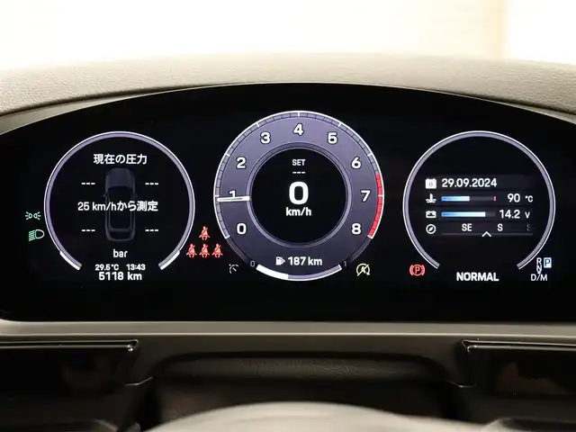 車両画像11