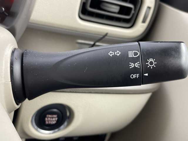 スズキ ラパン L 茨城県 2019(平31)年 4.8万km コフレピンクパールメタリック 社外メモリナビ【AVND8W】/(地デジTV・CD・DVD・BT・SD・ラジオ再生)/レーダーブレーキサポート/シートヒーター/ドライブレコーダー/バックカメラ/ハロゲンライト/純正14inスチールホイール/純正フロアマット/スマートキー/スペアキー/プッシュスタート