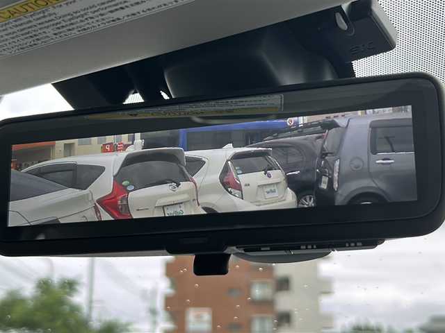 スバル フォレスター プレミアム 山口県 2018(平30)年 5.4万km ダークグレーメタリック 禁煙車/ワンオーナー/純正DIATONESOUNDビルトインナビ/フルセグTV/バックカメラ、フロントカメラ、サイドカメラ/ETC/純正ドライブレコーダー/黒本革シート/アイサイト/プリクラッシュブレーキ//アダプティブクルーズコントロール/車線中央維持・先行車追従操舵機能/車線逸脱抑制機能/AT誤発進・誤後進抑制制御/車線逸脱警報/先行車発進お知らせ/RAB(後退時自動ブレーキシステム)/アクティブ・トルク・ベクタリング/LEDヘッドライト/オートライト/ステアリング連動ヘッドライト/フロントフォグランプ/パワーリヤゲート(メモリー機能付)/前席パワーシート/運転席ポジションメモリー/全席シートヒーター/純正18インチアルミホイール/革巻きステアリング/ステアリングスイッチ/パドルシフト/ステアリングヒーター/純正フロアマット/純正ドアバイザー/電子パーキングブレーキ/オートブレーキホールド/プッシュスタート/電動格納ミラーウィンカー/アイドリングストップ/新車保証書・取扱説明書/スペアキー/記録簿R6.10