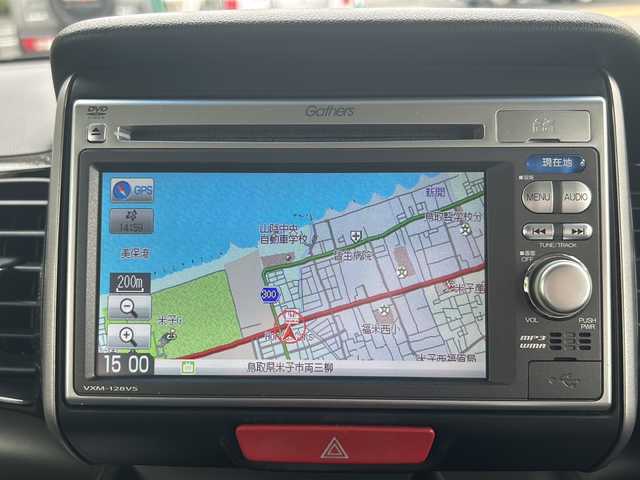 ホンダ Ｎ ＢＯＸ カスタム G Lパッケージ 鳥取県 2013(平25)年 14.6万km プレミアムホワイトパール ワンオーナー/純正ナビ(VXM-128VS)/ワンセグテレビ/バックカメラ/Ｌパッケージ/フルオート・エアコンディショナー/ナビ装着用スペシャルパッケージ/ディスチャージヘッドライト(オートライトコントロール機構付)/アイドリングストップシステム/ドアバイザー/プッシュスタート/片側パワースライドドア/ETC