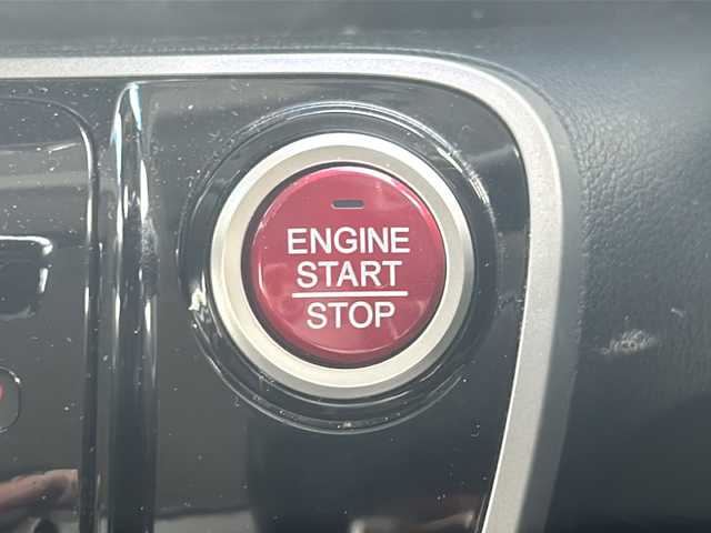 ホンダ Ｎ ＢＯＸ カスタム G Lパッケージ 鳥取県 2013(平25)年 14.6万km プレミアムホワイトパール ワンオーナー/純正ナビ(VXM-128VS)/ワンセグテレビ/バックカメラ/Ｌパッケージ/フルオート・エアコンディショナー/ナビ装着用スペシャルパッケージ/ディスチャージヘッドライト(オートライトコントロール機構付)/アイドリングストップシステム/ドアバイザー/プッシュスタート/片側パワースライドドア/ETC