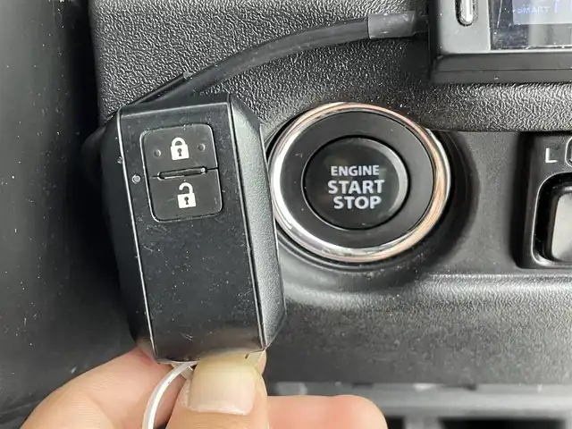 スズキ ジムニー XL 群馬県 2020(令2)年 5.5万km シルキーシルバーメタリック 純正8インチSDナビ/（フルセグTV/BT/CD/DVD/AM/FM）/‐‐‐‐‐‐‐‐‐‐‐‐　/純正８インチナビ　ＪＡＯＳ足廻りリフトアップ　ＪＡＯＳアルミホイール　ＪＡＯＳマフラー　社外ルーフキャリア　前後ドライブレコーダー　デュアルセンサーブレーキサポート　プッシュスタート　４ＷＤ　禁煙車