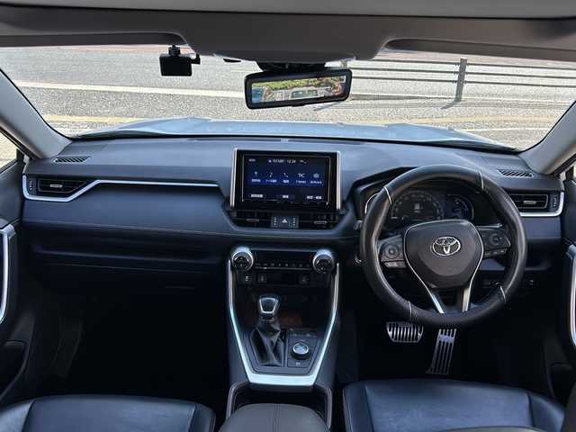 トヨタ ＲＡＶ４ ハイブリットG 沖縄県 2020(令2)年 7.2万km ホワイトパールクリスタルシャイン 純正ナビ（ＡＭ／ＦＭ／ＣＤ／ＤＶ／ＢＴ）　/モデリスタエアロ/パノラマサンルーフ/フルセグＴＶ　/衝突軽減装置　/バックモニター　/前後ドラレコ　/ＥＴＣ　/電動リアゲート　/クルーズコントロール　/シートヒーターＤ席　/パワーシートＤ席