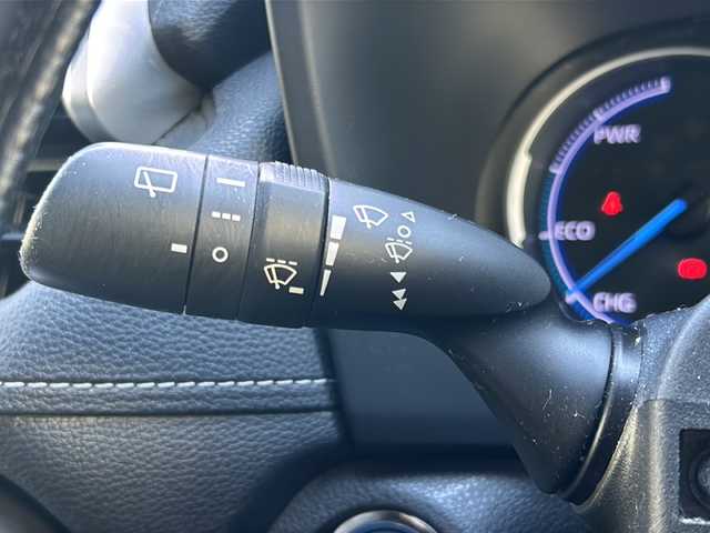 トヨタ ＲＡＶ４ ハイブリットG 沖縄県 2020(令2)年 7.2万km ホワイトパールクリスタルシャイン 純正ナビ（ＡＭ／ＦＭ／ＣＤ／ＤＶ／ＢＴ）　/モデリスタエアロ/パノラマサンルーフ/フルセグＴＶ　/衝突軽減装置　/バックモニター　/前後ドラレコ　/ＥＴＣ　/電動リアゲート　/クルーズコントロール　/シートヒーターＤ席　/パワーシートＤ席