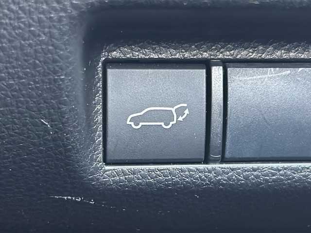 トヨタ ＲＡＶ４ ハイブリットG 沖縄県 2020(令2)年 7.2万km ホワイトパールクリスタルシャイン 純正ナビ（ＡＭ／ＦＭ／ＣＤ／ＤＶ／ＢＴ）　/モデリスタエアロ/パノラマサンルーフ/フルセグＴＶ　/衝突軽減装置　/バックモニター　/前後ドラレコ　/ＥＴＣ　/電動リアゲート　/クルーズコントロール　/シートヒーターＤ席　/パワーシートＤ席