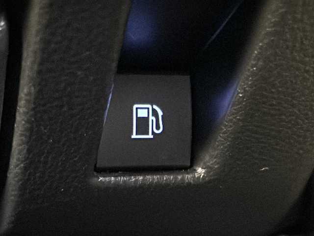 トヨタ ＲＡＶ４ ハイブリットG 沖縄県 2020(令2)年 7.2万km ホワイトパールクリスタルシャイン 純正ナビ（ＡＭ／ＦＭ／ＣＤ／ＤＶ／ＢＴ）　/モデリスタエアロ/パノラマサンルーフ/フルセグＴＶ　/衝突軽減装置　/バックモニター　/前後ドラレコ　/ＥＴＣ　/電動リアゲート　/クルーズコントロール　/シートヒーターＤ席　/パワーシートＤ席