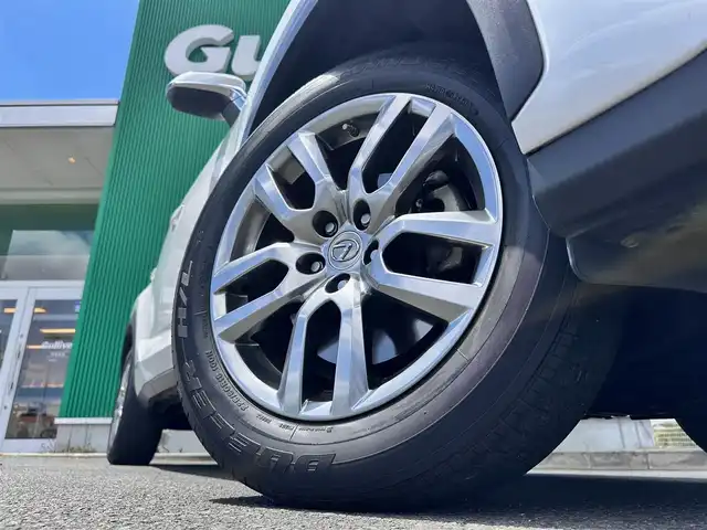 レクサス ＮＸ 300h Iパッケージ 宮城県 2015(平27)年 7.8万km ソニッククォーツ ムーンルーフ/18インチアルミホイール/プリクラッシュセーフティシステムセット/・ミリ波レーダー式プリクラッシュセーフティシステム/・レーダークルーズコントロール/パワーバックドア/コーナーセンサーセット/・クリアランスソナー/・バックソナー/AC100V/100W/＝＝＝/純正ナビ/・CD/DVD/・Blu-ray/・Bluetooth/・フルセグTV/バックモニター/サイドモニター/ビルトインETC/ドライブレコーダー/L_Texシート（合皮）/シートヒーター/ステアリングヒーター/パワーシート（運転席メモリー機能付）/革巻きステアリング/ステアリングスイッチ/パドルシフト/MTモード付AT/電動パーキングブレーキ/ブレーキホールド/角型3眼LEDヘッドランプ/LEDデイライト/オートライト/スマートキー＆プッシュスタート/スペアキー1本/カードキー/電動格納ミラー/フロアマット/トノカバー/W/サイド/ニー/カーテンエアバッグ