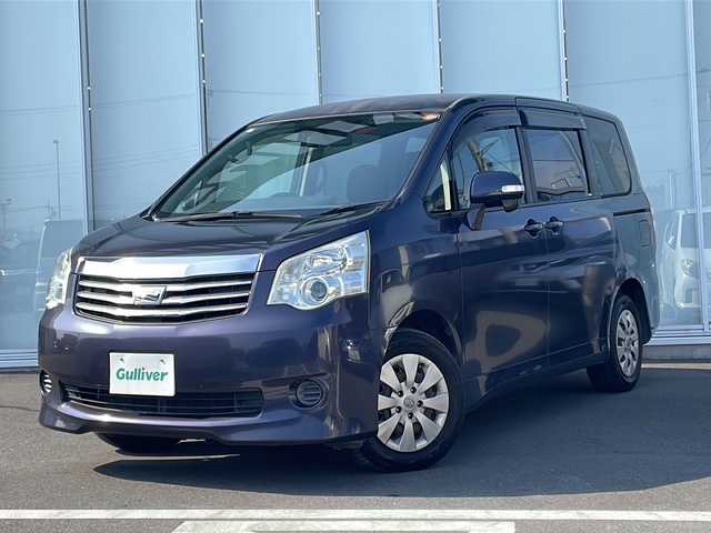 トヨタ ノア X Lセレクション 神奈川県 2011(平23)年 11.1万km ダークバイオレットマイカメタリック 片側パワースライドドア　/純正ＳＤナビＴＶ　CD/バックカメラ　/スマートキー　/純正フロアマット　/純正15インチアルミホイール　/３列シート　/キセノンヘッドライト　/ＥＴＣ　/オートエアコン　/カーテンエアバッグ/衝突被害軽減システム/ダブルエアバッグ
