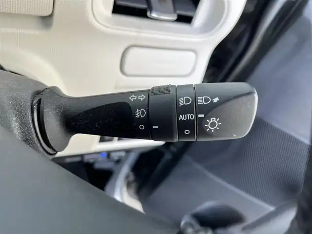 ダイハツ ムーヴ キャンバス G ブラックインテリア VS SAⅢ 高知県 2021(令3)年 2.6万km スムースグレーマイカメタリック/ブラックマイカメタリック 2トーン ディスプレイオーディオ/Bluetooth接続/ETC/Apple Car Play/Android Auto/ドライブレコーダー/全方位カメラ/AAC/社外フロアマット/両側パワースライドドア/シートヒーター/コーナーセンサー/オートLEDヘッドライト/オートマチックハイビーム/AM/FM/横滑り防止装置/盗難防止装置/衝突被害軽減システム/運転席＋助手席＋サイドエアバッグ