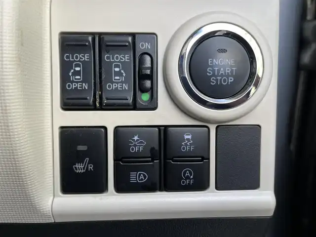 ダイハツ ムーヴ キャンバス G ブラックインテリア VS SAⅢ 高知県 2021(令3)年 2.6万km スムースグレーマイカメタリック/ブラックマイカメタリック 2トーン ディスプレイオーディオ/Bluetooth接続/ETC/Apple Car Play/Android Auto/ドライブレコーダー/全方位カメラ/AAC/社外フロアマット/両側パワースライドドア/シートヒーター/コーナーセンサー/オートLEDヘッドライト/オートマチックハイビーム/AM/FM/横滑り防止装置/盗難防止装置/衝突被害軽減システム/運転席＋助手席＋サイドエアバッグ