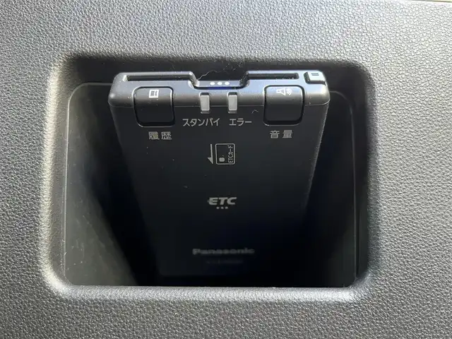 ダイハツ ムーヴ キャンバス G ブラックインテリア VS SAⅢ 高知県 2021(令3)年 2.6万km スムースグレーマイカメタリック/ブラックマイカメタリック 2トーン ディスプレイオーディオ/Bluetooth接続/ETC/Apple Car Play/Android Auto/ドライブレコーダー/全方位カメラ/AAC/社外フロアマット/両側パワースライドドア/シートヒーター/コーナーセンサー/オートLEDヘッドライト/オートマチックハイビーム/AM/FM/横滑り防止装置/盗難防止装置/衝突被害軽減システム/運転席＋助手席＋サイドエアバッグ