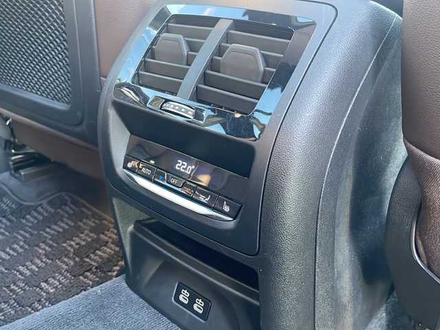 ＢＭＷ Ｘ３ xDrive20d Mスポーツ 東京都 2022(令4)年 1.7万km ミネラルホワイト ワンオーナー/純正メモリーナビ/フルセグ/全方位カメラ/サンルーフ/追従式クルーズコントロール/レーンキープアシスト/レザーシート/前関パワーシート/全席シートヒーター/ステアリングヒーター/オートマチックハイビーム/パワーバックドア/ブラインドスポットモニター/コーナーセンサー/新車時保証書/取扱説明書