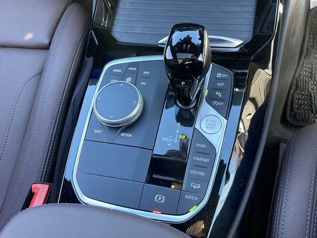 ＢＭＷ Ｘ３ xDrive20d Mスポーツ 東京都 2022(令4)年 1.7万km ミネラルホワイト ワンオーナー/純正メモリーナビ/フルセグ/全方位カメラ/サンルーフ/追従式クルーズコントロール/レーンキープアシスト/レザーシート/前関パワーシート/全席シートヒーター/ステアリングヒーター/オートマチックハイビーム/パワーバックドア/ブラインドスポットモニター/コーナーセンサー/新車時保証書/取扱説明書