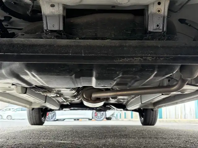 ダイハツ ムーヴ L 三重県 2011(平23)年 6万km シャンパンゴールドメタリックⅡ 登録時走行距離59494ｋｍ/カロツェッリアナビ/　・Bluetooth/　・ＤＶＤ/ＣＤ再生/　・ＴＶ/キーレス/純正フロアマット/電動格納ミラー/ライトレベリング/ドアバイザー