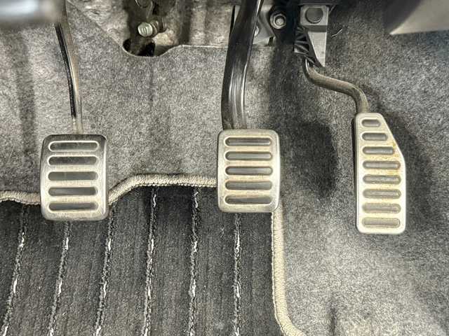 スズキ アルト ワークス 大阪府 2016(平28)年 11.6万km パールホワイト レカロシート/社外マフラー/ATOTO製ディスプレイオーディオ/Bluetooth/ミラーリンク/MT車/プッシュスタート＆スマートキー/バックカメラ/ETC/取説＆保証書/スペアスマートキー