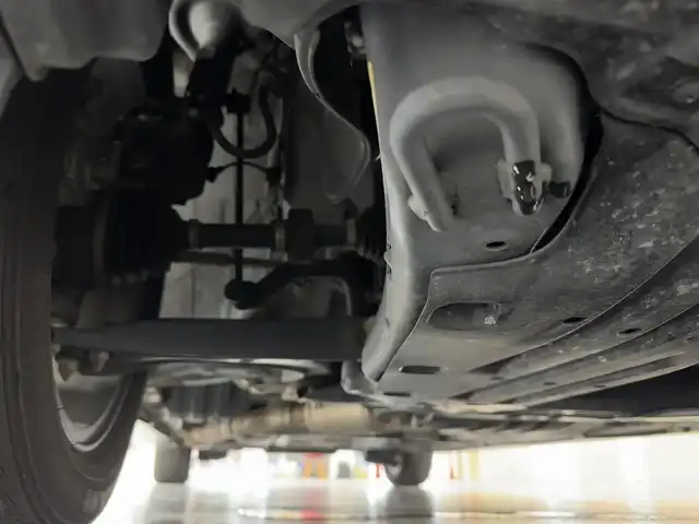 ホンダ ステップワゴン スパーダ eHEV G EXホンダS 三重県 2020(令2)年 2.7万km プラチナホワイトパール ハイブリッド/FF/インパネCVT/純正 9インチナビ VXM-207VFNi/（FM/AM/CD/DVD/TV/SD/Music Rack/USB/iPod/Bluetooth/HDMI/CarPlay）/バックカメラ/両側パワースライドドア/ドライブレコーダー 前後（前方のみナビ連動）/ビルトイン ETC2.0/Honda SENSING/・衝突軽減ブレーキ［CMBS］/・車線維持支援システム［LKAS］/・アダプティブクルーズコントロール［ACC］/・路外逸脱抑制機能/・標識認識機能/・先行車発進お知らせ機能/・パーキングセンサーシステム/装備/・ハーフレザーシート/・シートヒーター（D/N）/・トリプルゾーン・フルオートエアコン（左右＆後席）/・電子パーキングブレーキ＋ブレーキホールド機能/・オートライト/・LED ヘッドライト＋フロントフォグライト/・ステアリングスイッチ/・プッシュスタート/・純正16inAW/・取/ナビ取/・スマートキーx1