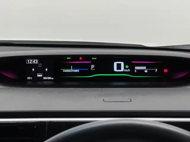 ホンダ ステップワゴン スパーダ eHEV G EXホンダS 三重県 2020(令2)年 2.7万km プラチナホワイトパール ハイブリッド/FF/インパネCVT/純正 9インチナビ VXM-207VFNi/（FM/AM/CD/DVD/TV/SD/Music Rack/USB/iPod/Bluetooth/HDMI/CarPlay）/バックカメラ/両側パワースライドドア/ドライブレコーダー 前後（前方のみナビ連動）/ビルトイン ETC2.0/Honda SENSING/・衝突軽減ブレーキ［CMBS］/・車線維持支援システム［LKAS］/・アダプティブクルーズコントロール［ACC］/・路外逸脱抑制機能/・標識認識機能/・先行車発進お知らせ機能/・パーキングセンサーシステム/装備/・ハーフレザーシート/・シートヒーター（D/N）/・トリプルゾーン・フルオートエアコン（左右＆後席）/・電子パーキングブレーキ＋ブレーキホールド機能/・オートライト/・LED ヘッドライト＋フロントフォグライト/・ステアリングスイッチ/・プッシュスタート/・純正16inAW/・取/ナビ取/・スマートキーx1