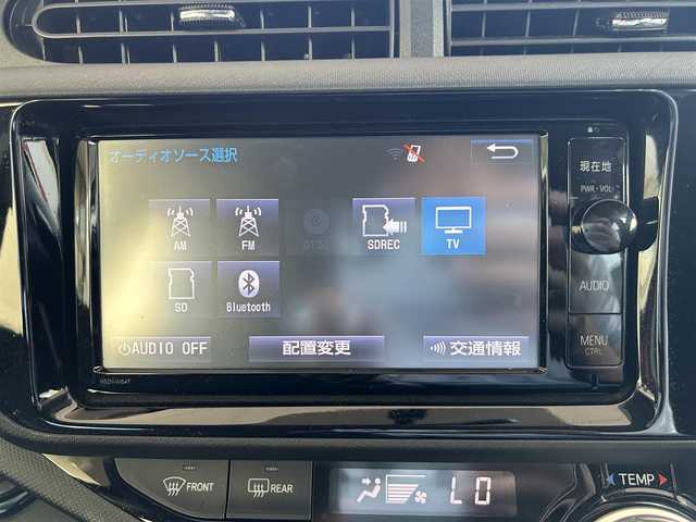 トヨタ アクア G ブラックソフトレザーセレ 長崎県 2015(平27)年 6.7万km スーパーレッドⅤ ワンオーナー/取扱説明書/純正SDナビ(AM/FM/BTフルセグTV)/プッシュスタート/スマートキー/ETC/ステアリングスイッチ/革巻きステアリング/追従無しクルーズコントロール/ドライブモードセレクト/前席シートヒーター/手動光軸調整ダイヤル/オートライト/電格ミラー/ドアバイザー/純正フロアマット/ABS/VSC/イモビライザーシステム/車両接近通報/SRSダブルエアバッグ/ISOFIX/ナノイー
