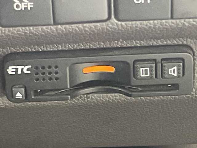 ホンダ フリード ハイブリット G ホンダセンシング 神奈川県 2019(平31)年 7.5万km ホワイトオーキッドパール 純正9型メモリーナビゲーション【VXM-197VFNi】/純正後席フリップダウンモニター/フルセグ　CD DVD　Bluetooth　AM FM SDMUSICRACK　/バックカメラ/両側電動スライドドア【サンシェード】/ホンダセンシング/CMBS衝突軽減ブレーキ/レーンキープアシストシステム/ACC先行車検知機能/レーダークルーズコントロール/先行車発進お知らせ機能/路外逸脱抑制機能/標識認識機能/社外前方ドライブレコーダー/ビルトインETC/ECON/プッシュスタート/スマートキー/LEDヘッドライト/オートライト