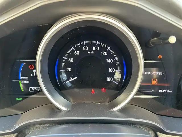 ホンダ フィット ハイブリット F 新潟県 2017(平29)年 4.5万km タフホワイトⅡ 衝突軽減/純正ナビ/(AM/FM/CD/BT)/ETC/追従クルーズコントロール/アイドリングストップ/ハロゲンヘッドライト/電格ミラー/ドアバイザー/横滑り防止/プッシュスタート/スマートキー