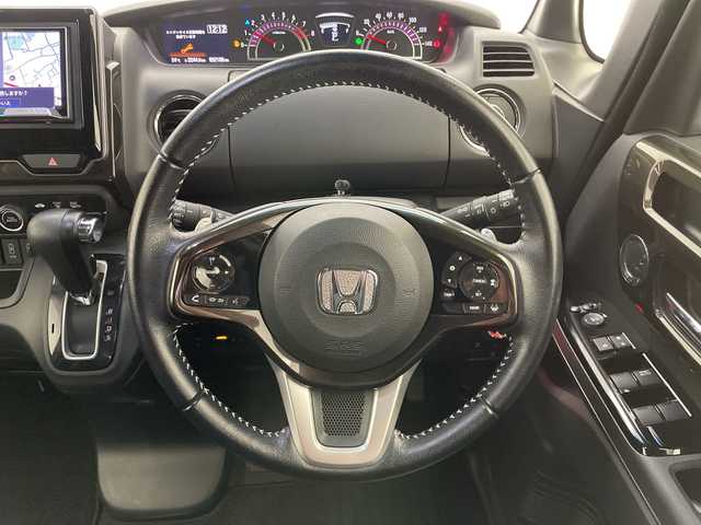 ホンダ Ｎ ＢＯＸ カスタム G EX ターボ ホンダセンシング 長野県 2018(平30)年 5.3万km プレミアムグラマラスブロンズP ホンダセンシング/アダプティブ・クルーズ・コントロール/LKAS〈車線維持支援システム〉/オートハイビーム/先行車発進お知らせ機能/標識認識機能/ターボ/４WD/社外SDナビ（フルセグ/DVD/CD/BT）/バックカメラ/社外ドライブレコーダー/ハーフレザーシート/前席シートヒーター/ビルトインETC/両側パワースライド/革巻きステリング/リアサイドサンシェード/フロアマット/LEDヘットライト/LEDフォグランプ