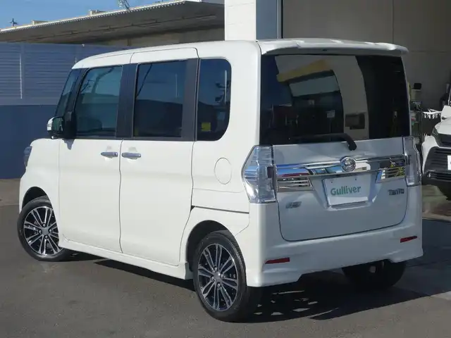 ダイハツ タント カスタム RS スマートセレ SA 静岡県 2014(平26)年 6.5万km パールホワイトⅢ 禁煙車/スマートアシスト/　衝突軽減ブレーキ/　誤発進抑制機能/　先行車お知らせ機能/車検R9年7月24日まで/純正オプションナビ（NSZP-W640D）/　　CD/DVD/BT/ワンセグTV/HDMI/バックカメラ/両側パワースライドドア/社外ETC/ecoIDLE/ステアリングスイッチ/オートライト/LEDヘッドライト/オートライト/フォグランプ/純正フロアマット/取扱説明書/保証書