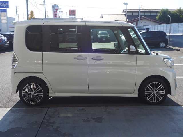 ダイハツ タント カスタム RS スマートセレ SA 静岡県 2014(平26)年 6.5万km パールホワイトⅢ 禁煙車/スマートアシスト/　衝突軽減ブレーキ/　誤発進抑制機能/　先行車お知らせ機能/車検R9年7月24日まで/純正オプションナビ（NSZP-W640D）/　　CD/DVD/BT/ワンセグTV/HDMI/バックカメラ/両側パワースライドドア/社外ETC/ecoIDLE/ステアリングスイッチ/オートライト/LEDヘッドライト/オートライト/フォグランプ/純正フロアマット/取扱説明書/保証書