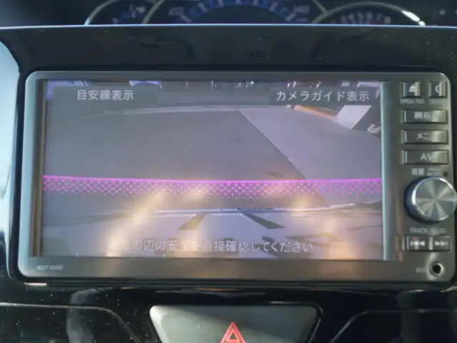 ダイハツ タント カスタム RS スマートセレ SA 静岡県 2014(平26)年 6.5万km パールホワイトⅢ 禁煙車/スマートアシスト/　衝突軽減ブレーキ/　誤発進抑制機能/　先行車お知らせ機能/車検R9年7月24日まで/純正オプションナビ（NSZP-W640D）/　　CD/DVD/BT/ワンセグTV/HDMI/バックカメラ/両側パワースライドドア/社外ETC/ecoIDLE/ステアリングスイッチ/オートライト/LEDヘッドライト/オートライト/フォグランプ/純正フロアマット/取扱説明書/保証書