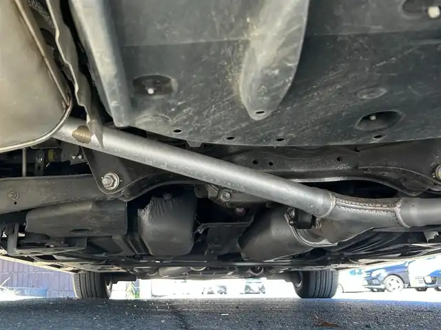 トヨタ クラウン ハイブリッド アスリートG 静岡県 2018(平30)年 5.7万km ホワイトパールクリスタルシャイン サンルーフ/トヨタセーフティーセンス/・プリクラッシュセーフティシステム/・レーンディパーチャーアラート/・アダプティブハイビームシステム/・オートマチックハイビーム/・レーダークルーズコントロール/純正8インチナビ/FM/AM/CD/DVD/Blue-ray/Bluetooth/ブラインドスポットモニター/ハンドルヒーター/レザーシート/前席シートヒーター/前席エアシート/バックカメラ/純正17AW/ビルトインETC2.0