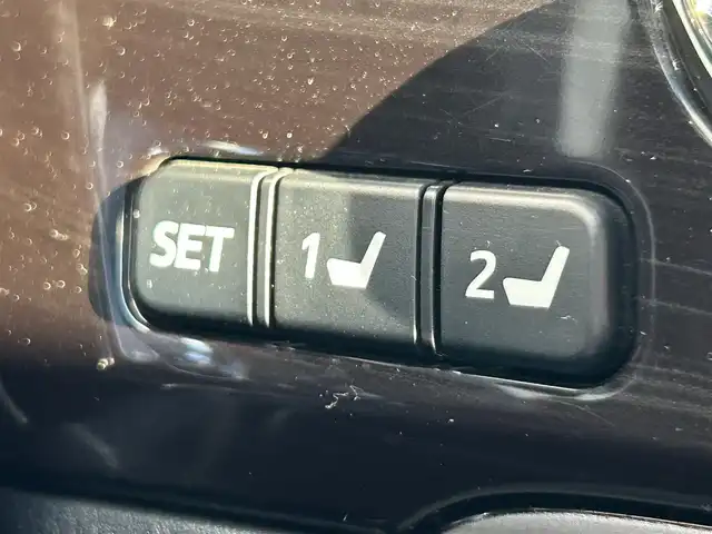 トヨタ クラウン ハイブリッド アスリートG 静岡県 2018(平30)年 5.7万km ホワイトパールクリスタルシャイン サンルーフ/トヨタセーフティーセンス/・プリクラッシュセーフティシステム/・レーンディパーチャーアラート/・アダプティブハイビームシステム/・オートマチックハイビーム/・レーダークルーズコントロール/純正8インチナビ/FM/AM/CD/DVD/Blue-ray/Bluetooth/ブラインドスポットモニター/ハンドルヒーター/レザーシート/前席シートヒーター/前席エアシート/バックカメラ/純正17AW/ビルトインETC2.0