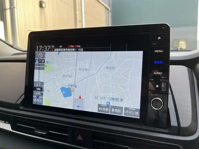 ホンダ オデッセイ ハイブリッド e:HEVアブソルート EX 滋賀県 2021(令3)年 1.6万km プレミアムヴィーナスブラックP 禁煙車/純正ナビ/（CD/DVD/SD/Bluetooth/フルセグTV）/全方位カメラ/純正フリップダウンモニター/ビルトインETC/前後ドライブレコーダー/両側電動スライドドア/パワーバックドア/路外逸脱抑制機能/レーンキープアシストシステム/ブラインドスポットモニター/衝突被害軽減ブレーキ/クリアランスソナー/標識認識機能/電動パーキングブレーキ/オートホールドブレーキ/革巻きステアリング/アダプティブクルーズコントロール/ステアリングリモコン/ハーフレザーシート/前席シートヒーター/前席パワーシート/LEDヘッドライト/フォグランプ/オートヘッドライト/カーテンエアバッグ