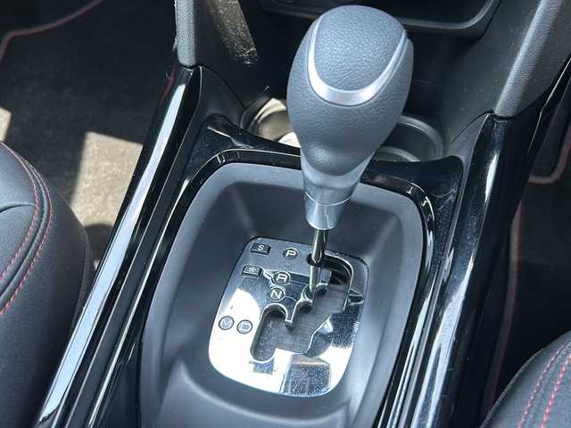プジョー ２００８ GTライン 東京都 2016(平28)年 6.3万km ルージュトルマリン 社外フルセグナビ（CNZU510DXA）/（Bluetooth/USB/iPod/AUX）/ドライブレコーダー（前後）/純正フロアマット/純正17インチアルミホイール/ルーフレール/コーナーセンサー（後ろのみ）/横滑り防止装置/レーンアシスト/ダウンヒルアシストコントロール/リモコンキー/スペアキー１本/保証書/取説書