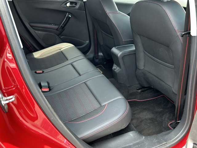 プジョー ２００８ GTライン 東京都 2016(平28)年 6.3万km ルージュトルマリン 社外フルセグナビ（CNZU510DXA）/（Bluetooth/USB/iPod/AUX）/ドライブレコーダー（前後）/純正フロアマット/純正17インチアルミホイール/ルーフレール/コーナーセンサー（後ろのみ）/横滑り防止装置/レーンアシスト/ダウンヒルアシストコントロール/リモコンキー/スペアキー１本/保証書/取説書